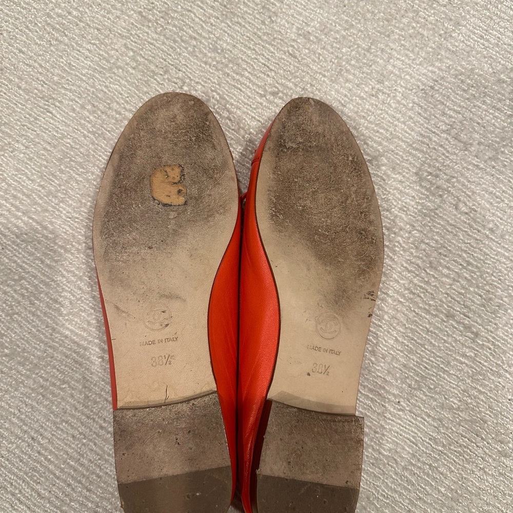 CHANEL Vibrant Red Leather Ballet Flats - Picture 7 of 8